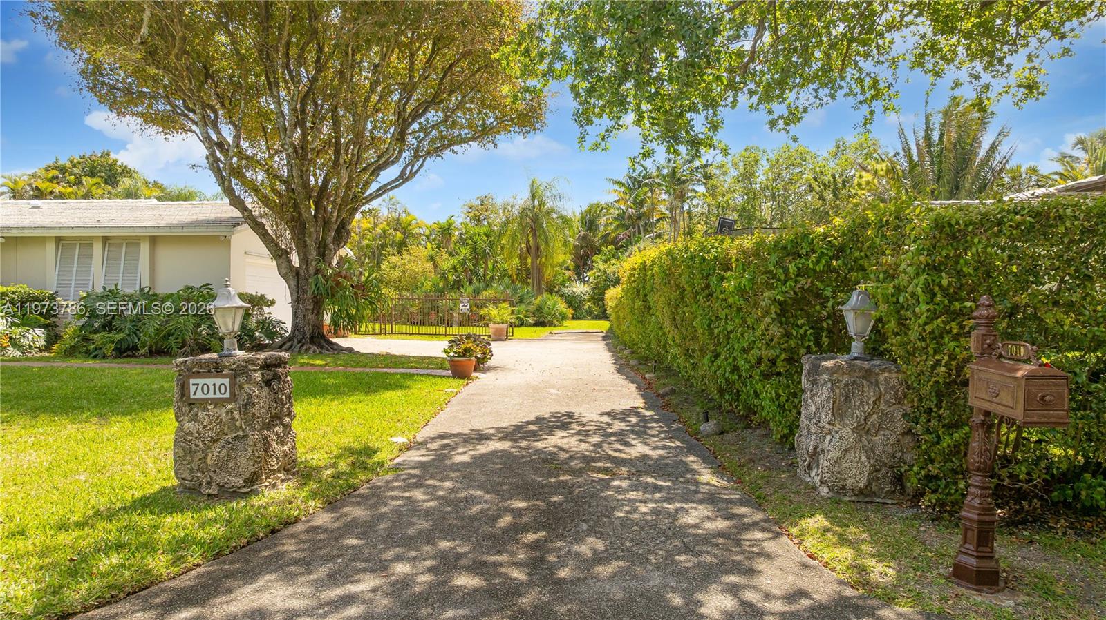 OLD CUTLER ESTATES SEC 1 - Residential