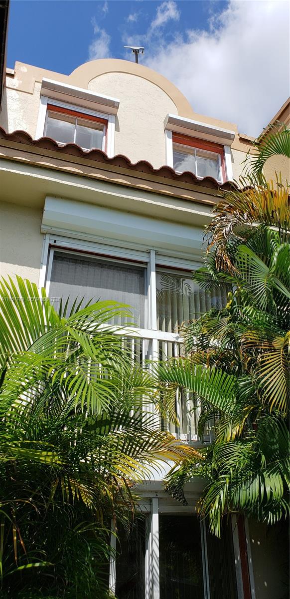 8620 NW 3rd Ln 506-6