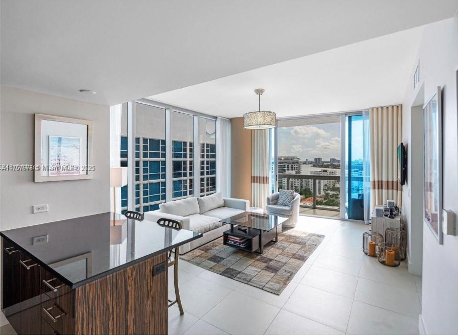 Rental Property at 6899 Collins Ave 1509, Miami Beach, Miami-Dade County, Florida - Bedrooms: 1 
Bathrooms: 1  - $4,000 MO.