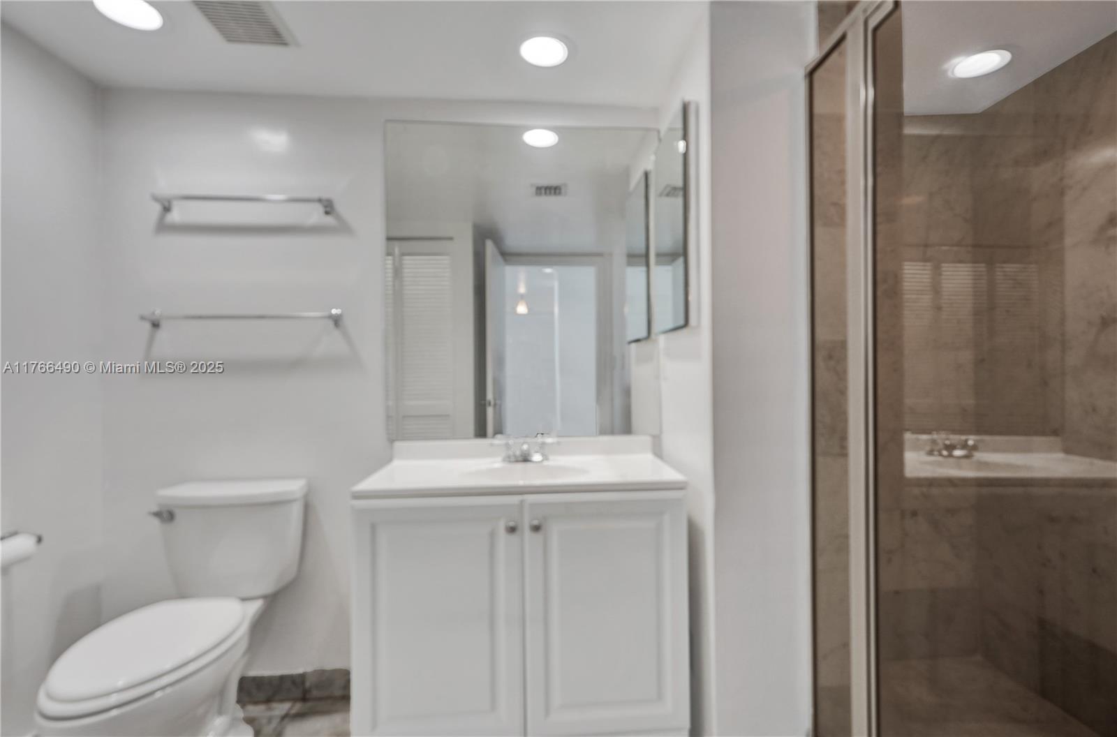 OCEANIA I CONDO - Residential
