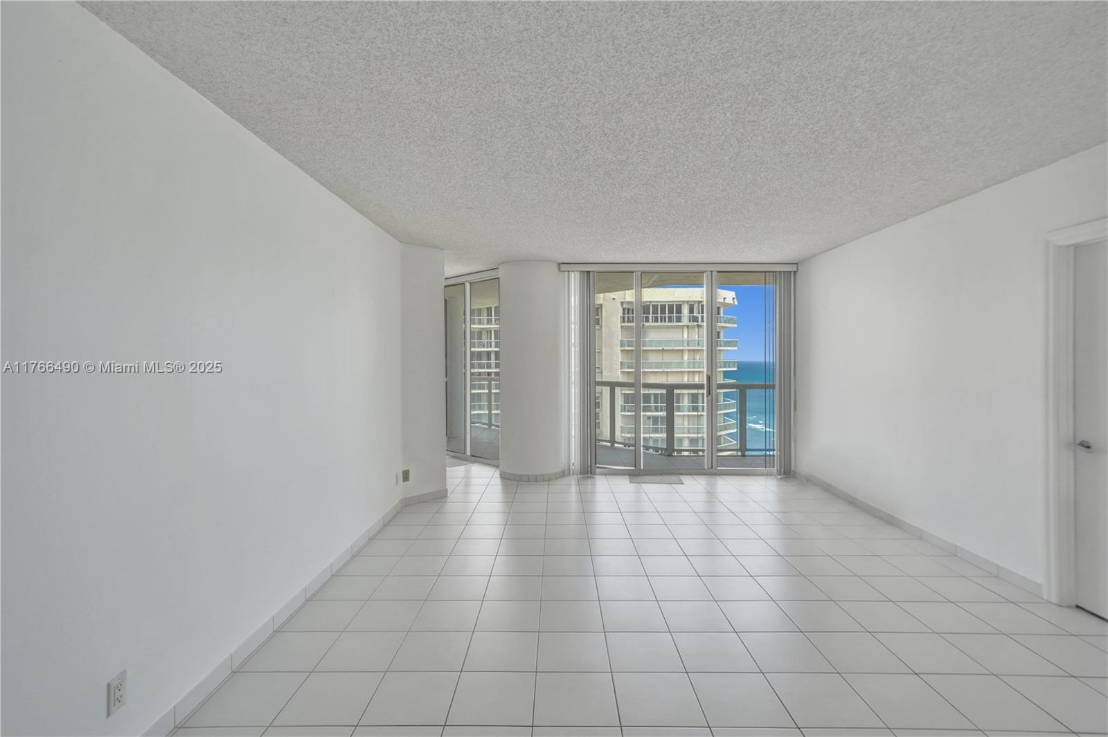 OCEANIA I CONDO - Residential