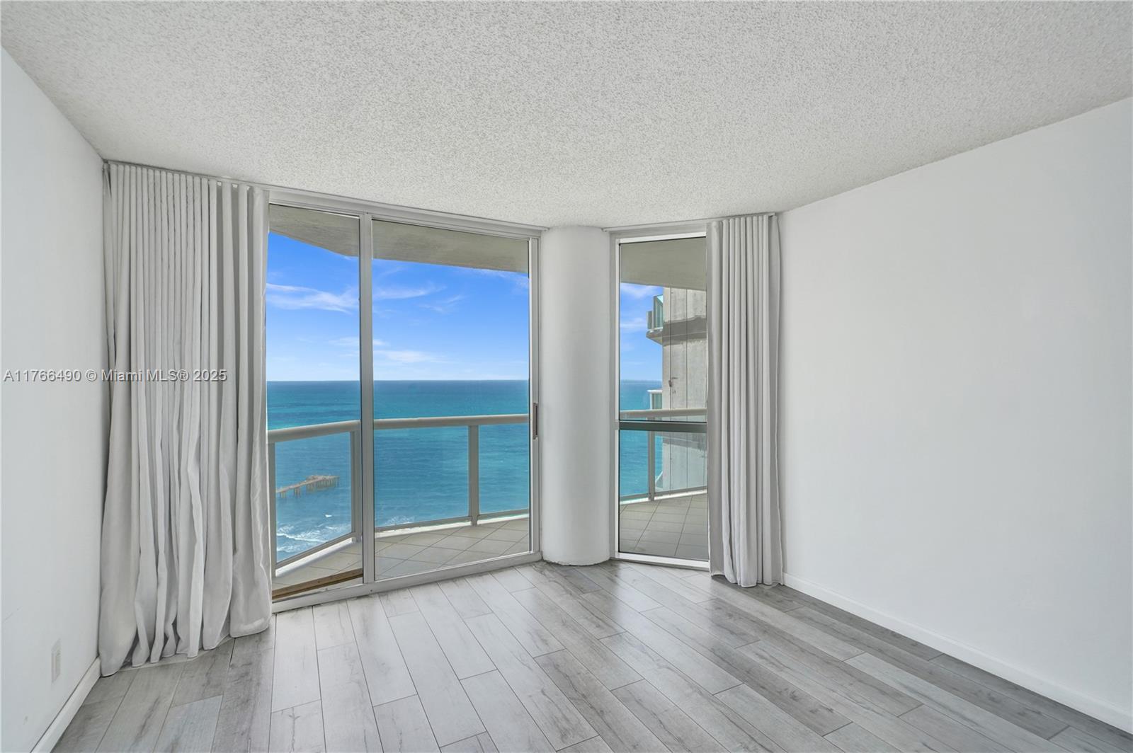 OCEANIA I CONDO - Residential