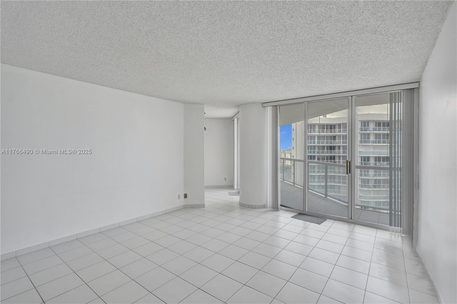 OCEANIA I CONDO - Residential