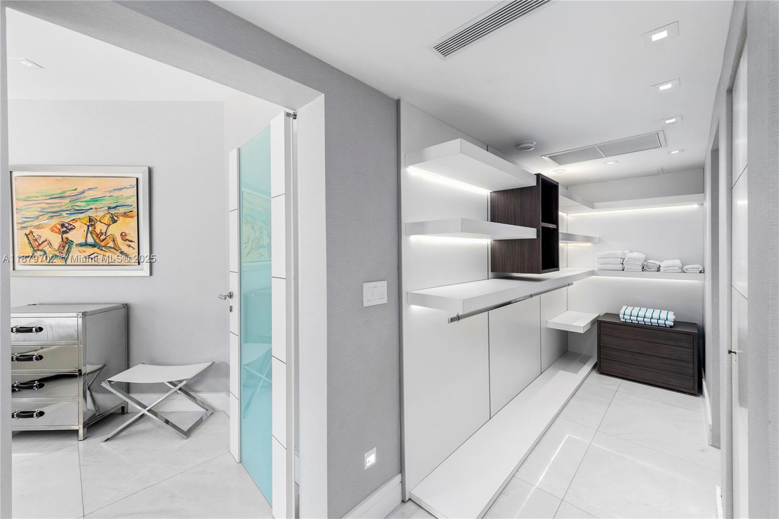 SEASIDE VILLAS CONDO - Residential