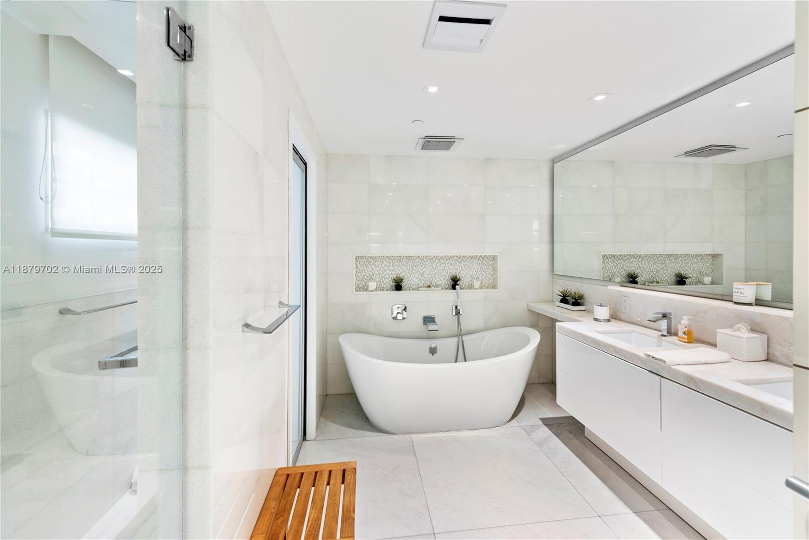 SEASIDE VILLAS CONDO - Residential