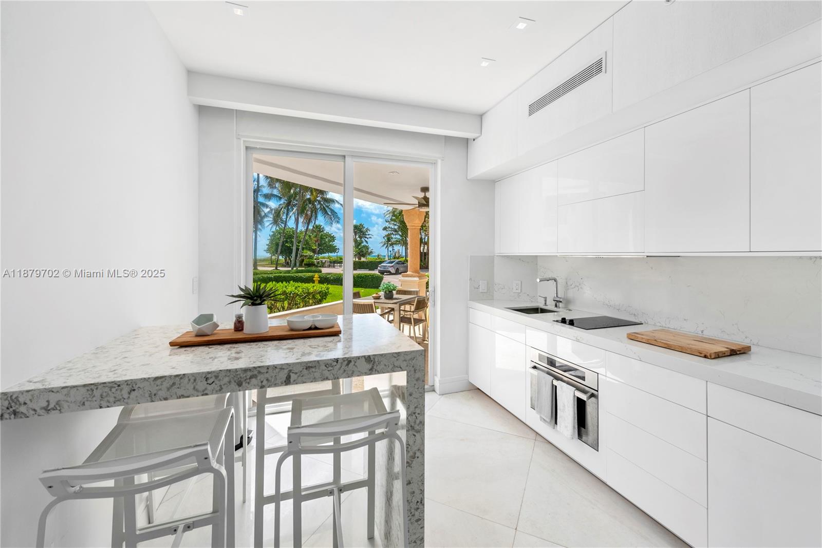 15512 Fisher Island Dr 15512