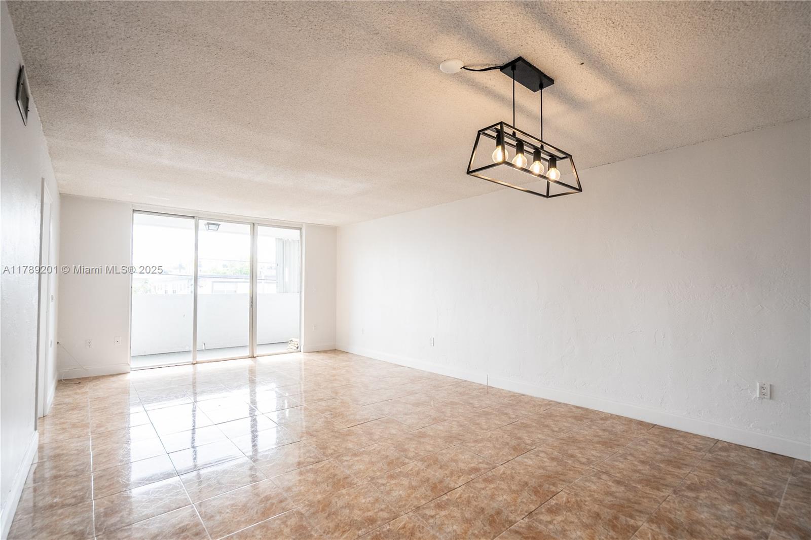 BYRON GARDENS CONDO - Residential