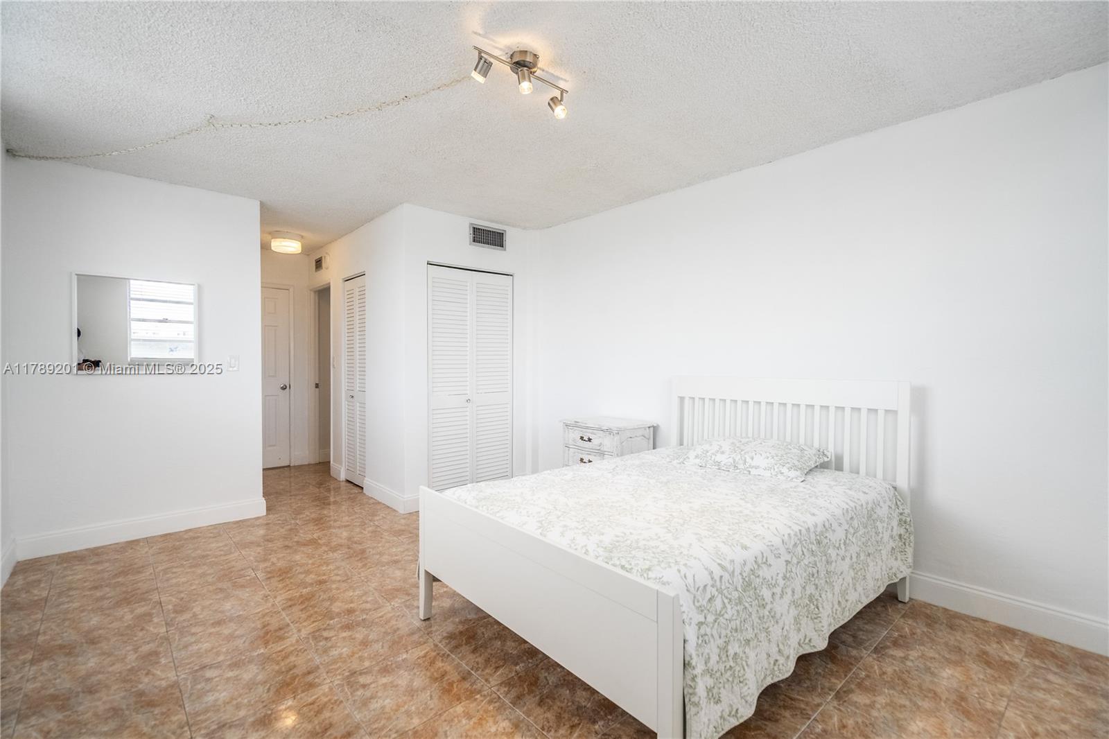BYRON GARDENS CONDO - Residential
