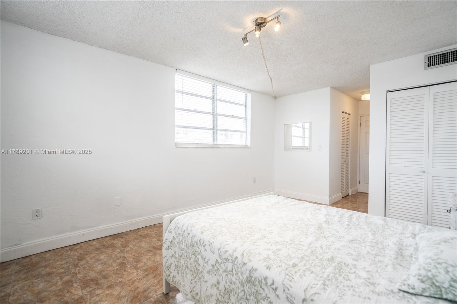 BYRON GARDENS CONDO - Residential