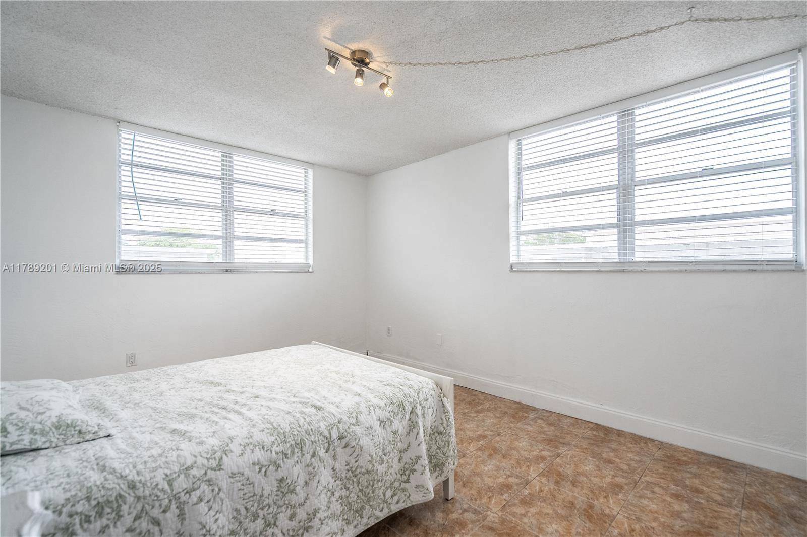 BYRON GARDENS CONDO - Residential