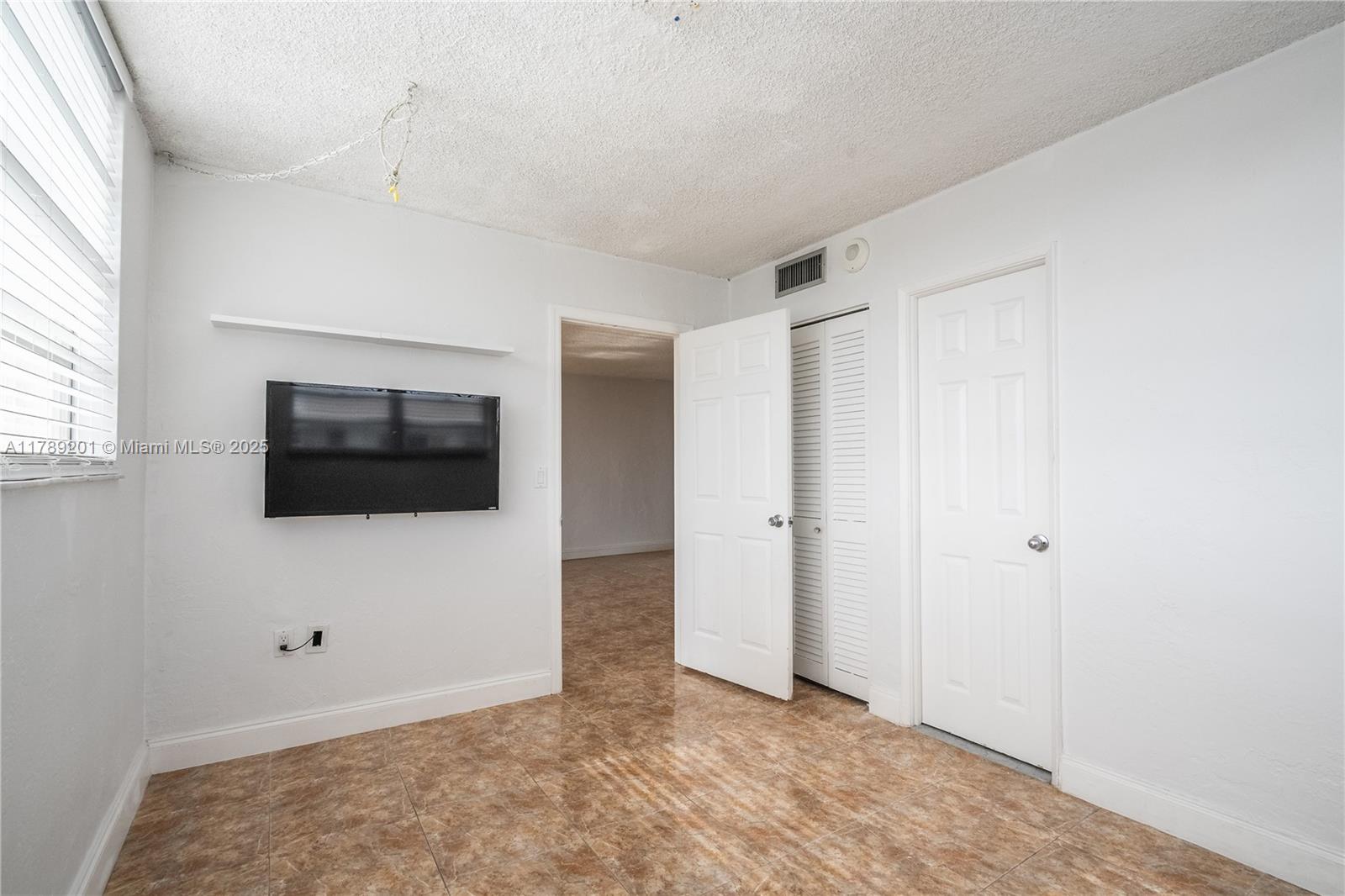 BYRON GARDENS CONDO - Residential
