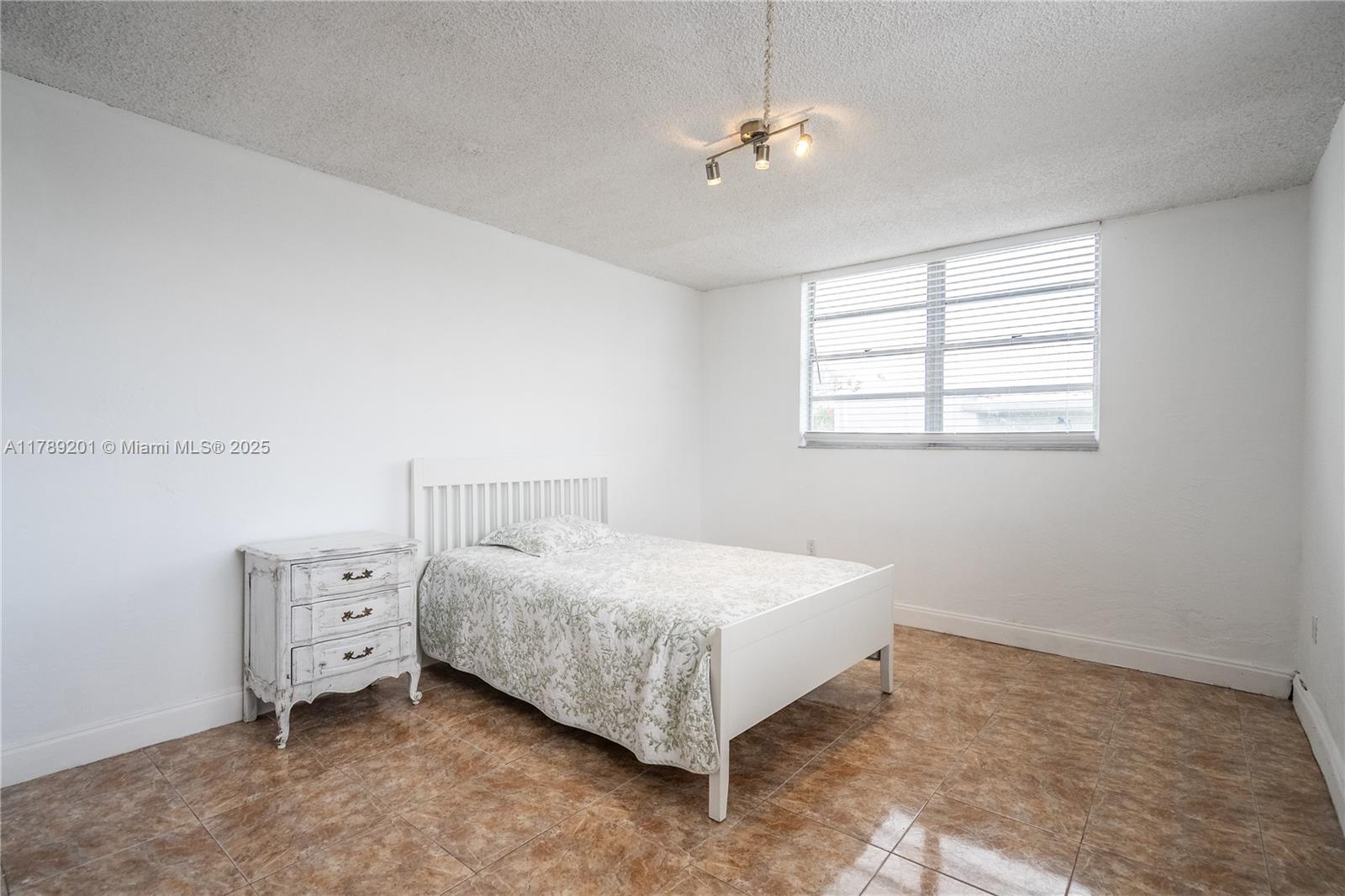 BYRON GARDENS CONDO - Residential