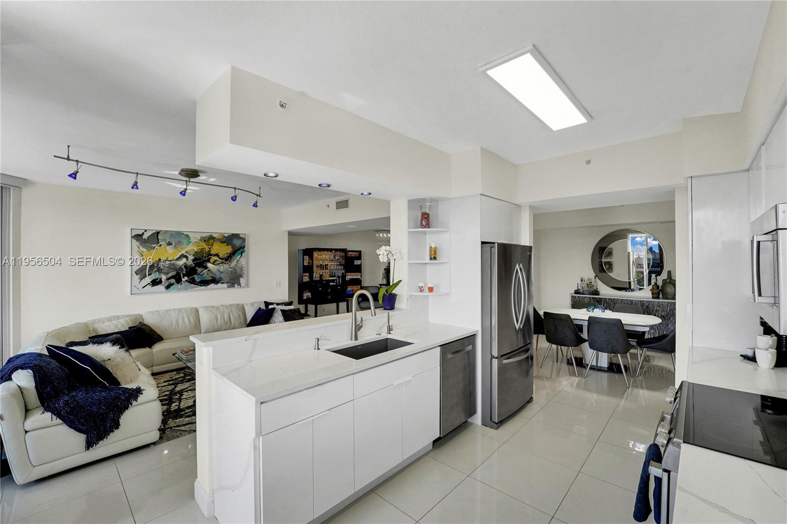 LHERMITAGE I CONDOMINIUM - Residential