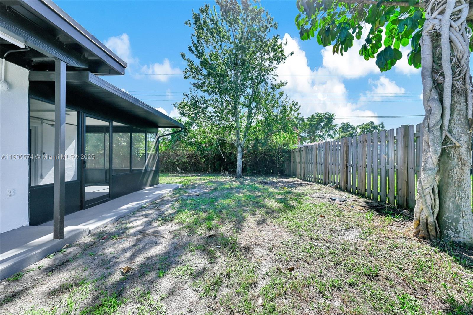 PLANTATION SUNRISE HEIGHT - Residential