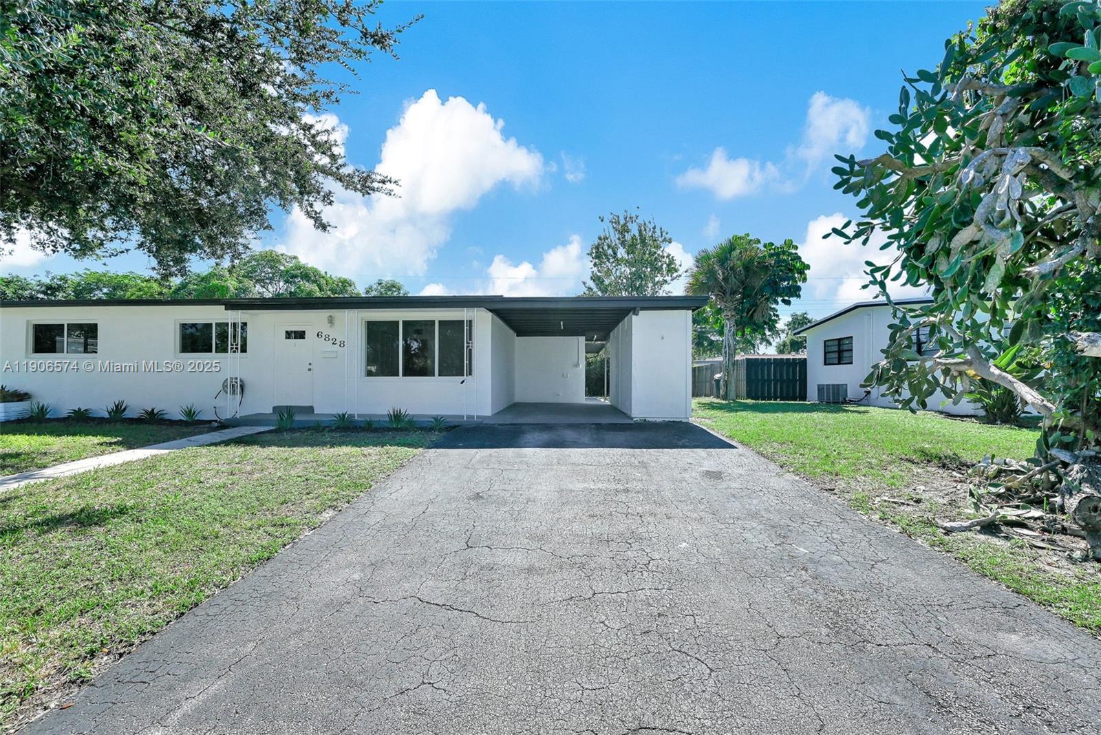 PLANTATION SUNRISE HEIGHT - Residential