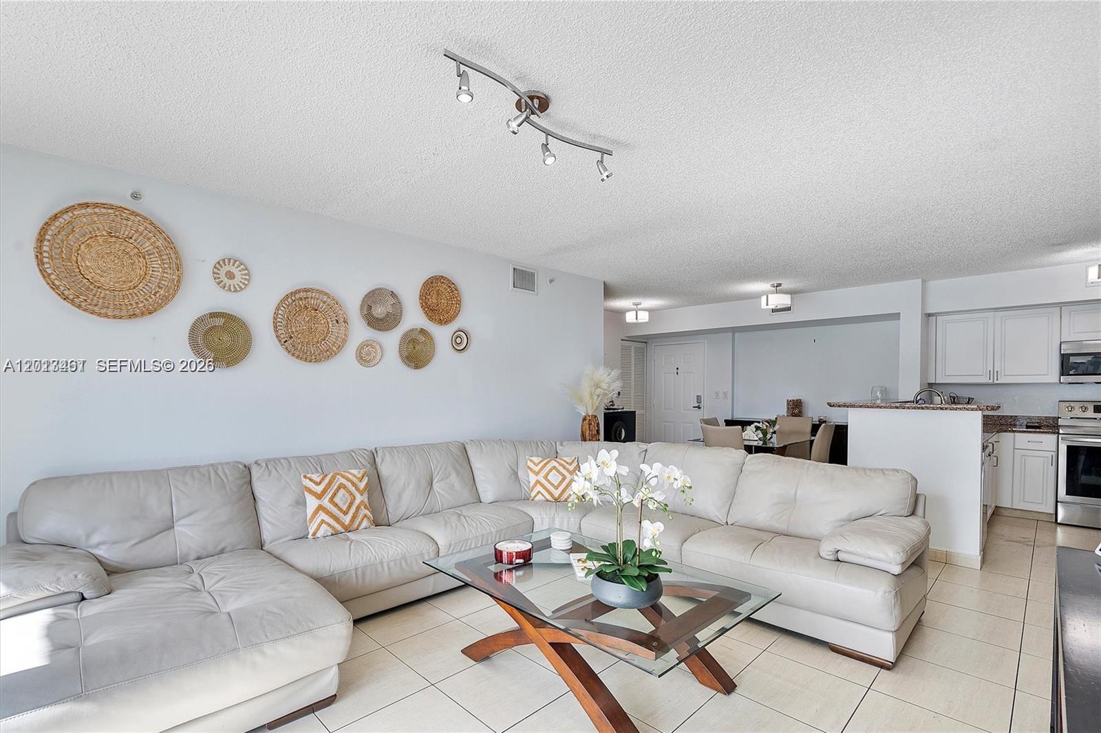 THE MARK ON BRICKELL COND - Residential Lease