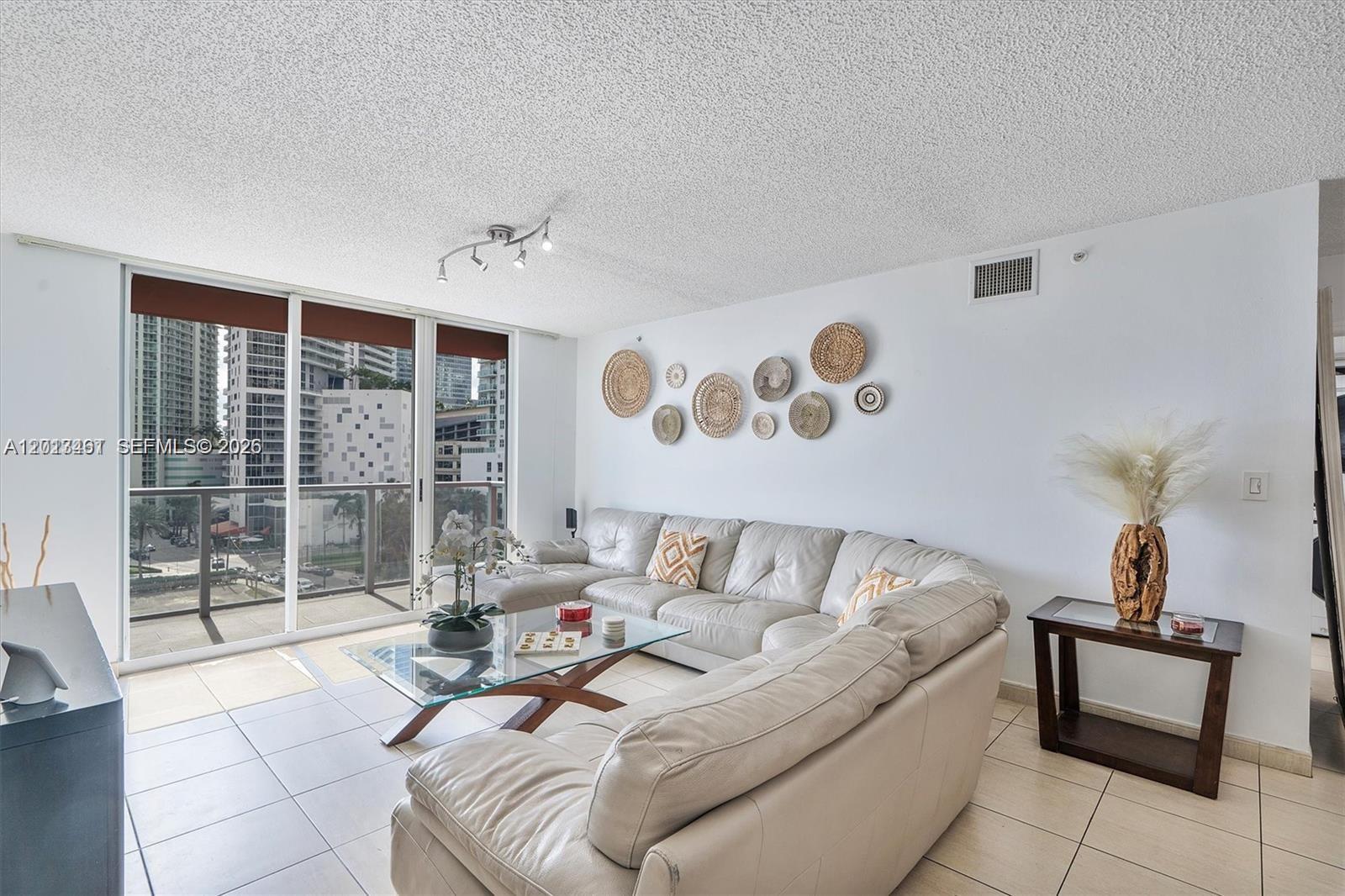 THE MARK ON BRICKELL COND - Residential Lease