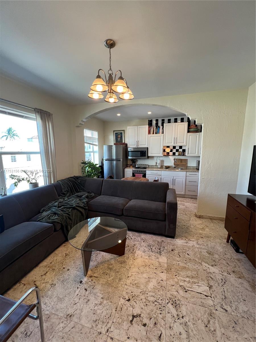 THE MICHIGAN CONDO - Residential