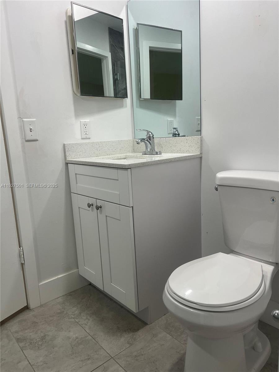 LAKESHORE CONDO I - Residential