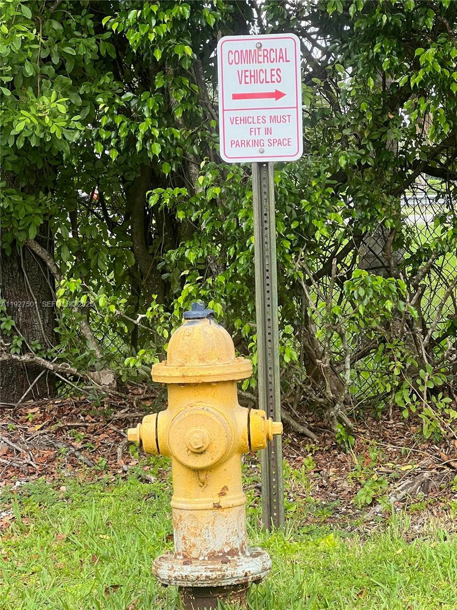 LAKESHORE CONDO I - Residential