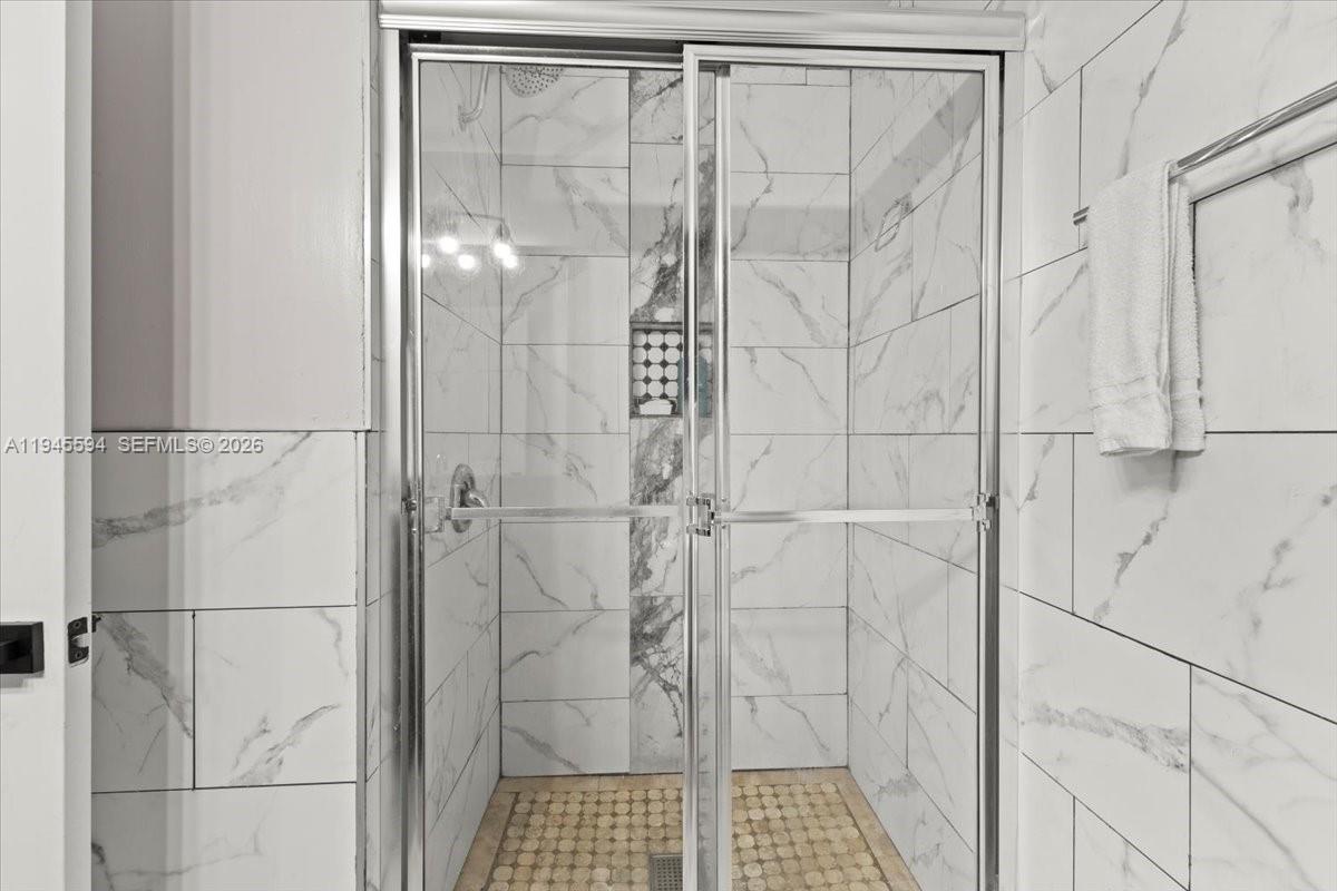 S & R OF INVERRARY - Residential