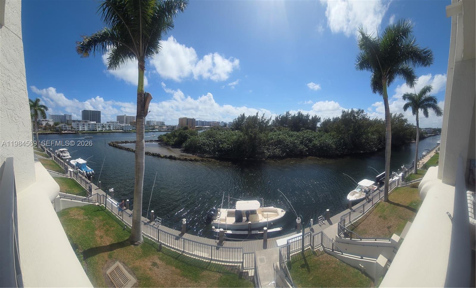 POINTE @ POMPANO BEACH CO - Residential