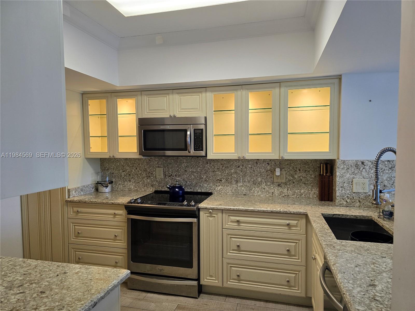 2880 NE 14th St Cswy 311