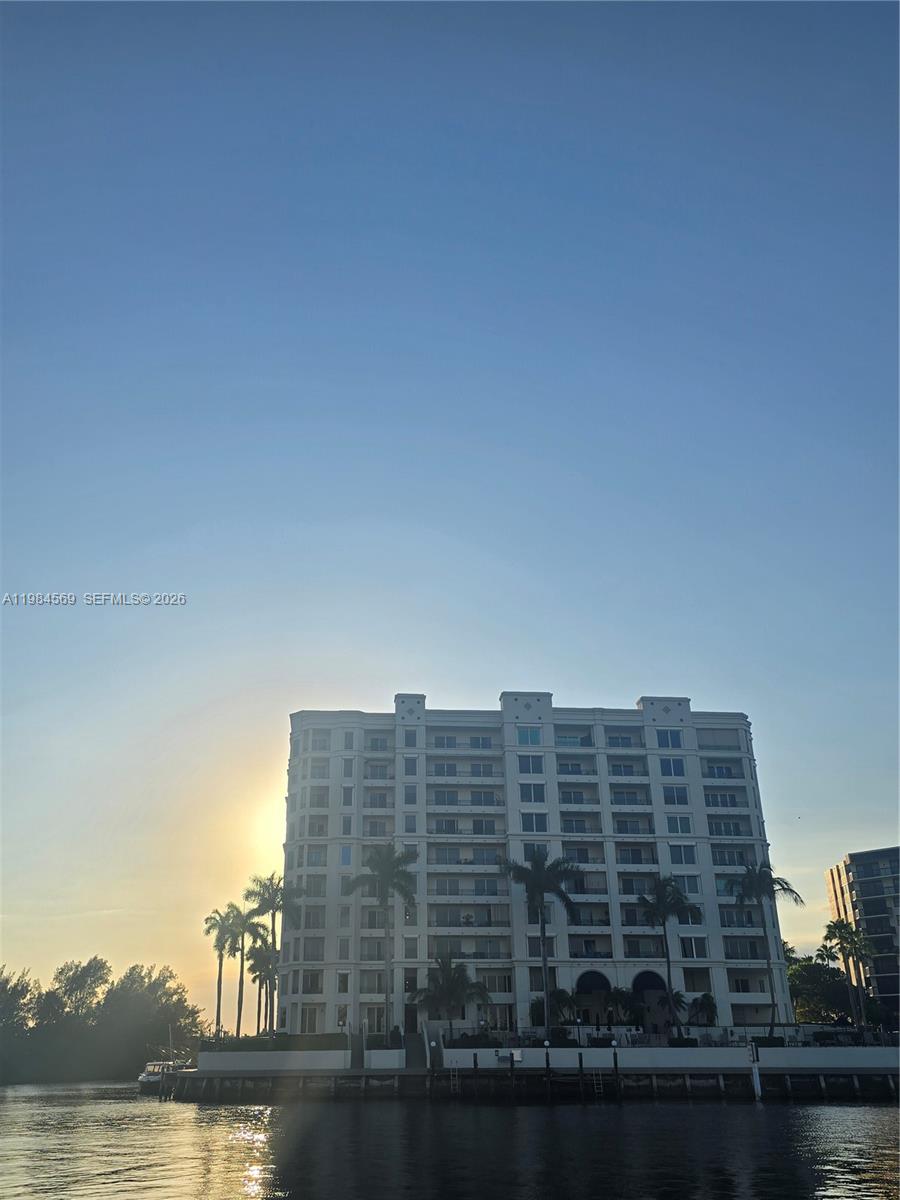 POINTE @ POMPANO BEACH CO - Residential
