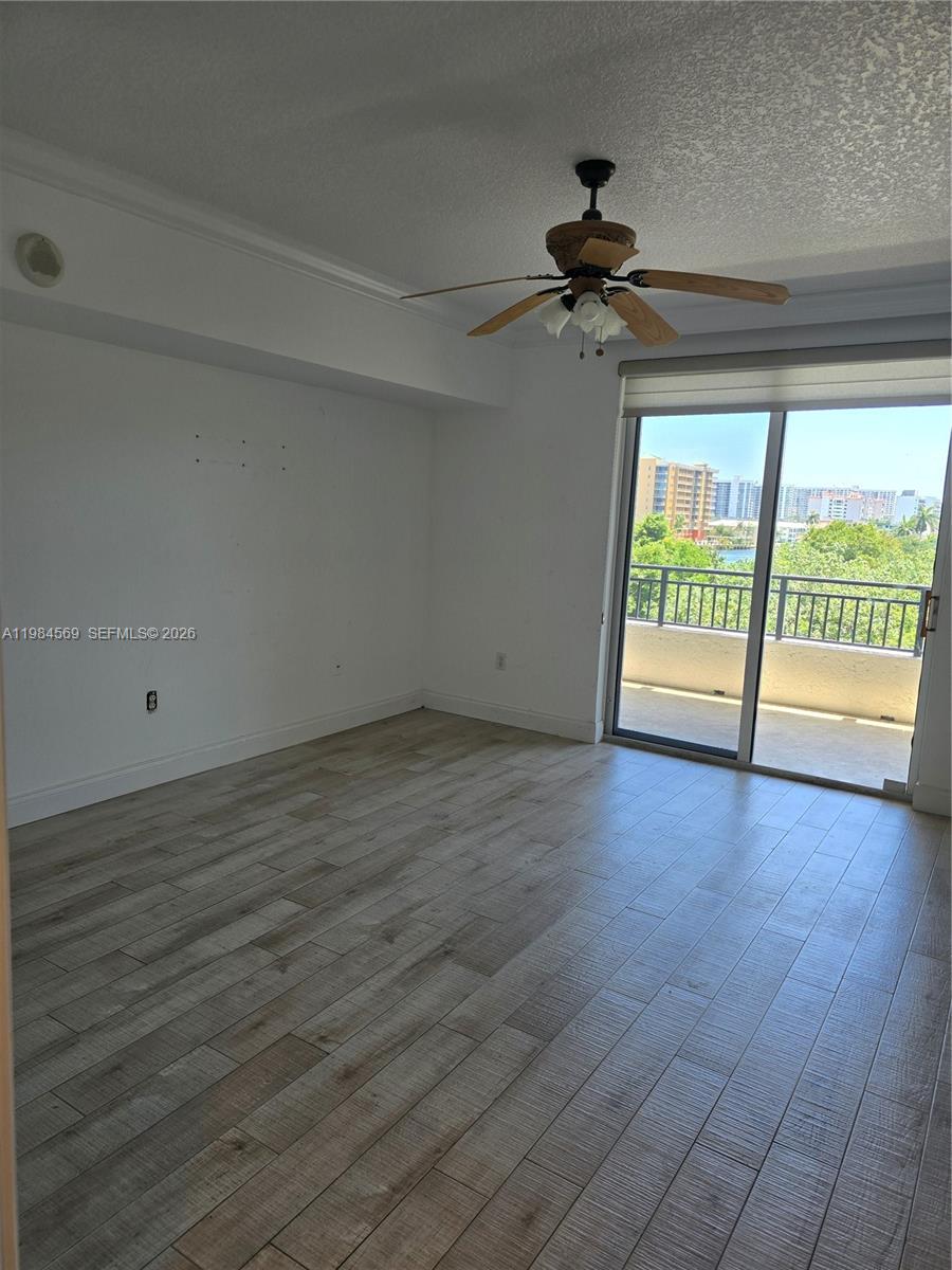 POINTE @ POMPANO BEACH CO - Residential