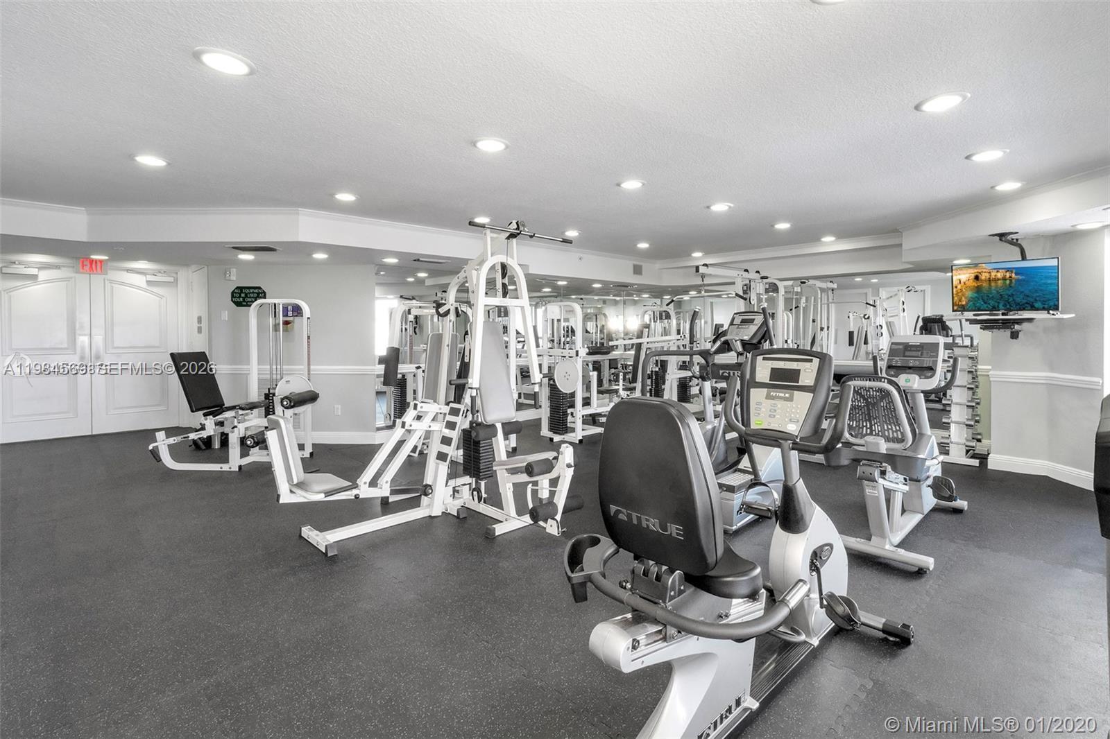 POINTE @ POMPANO BEACH CO - Residential