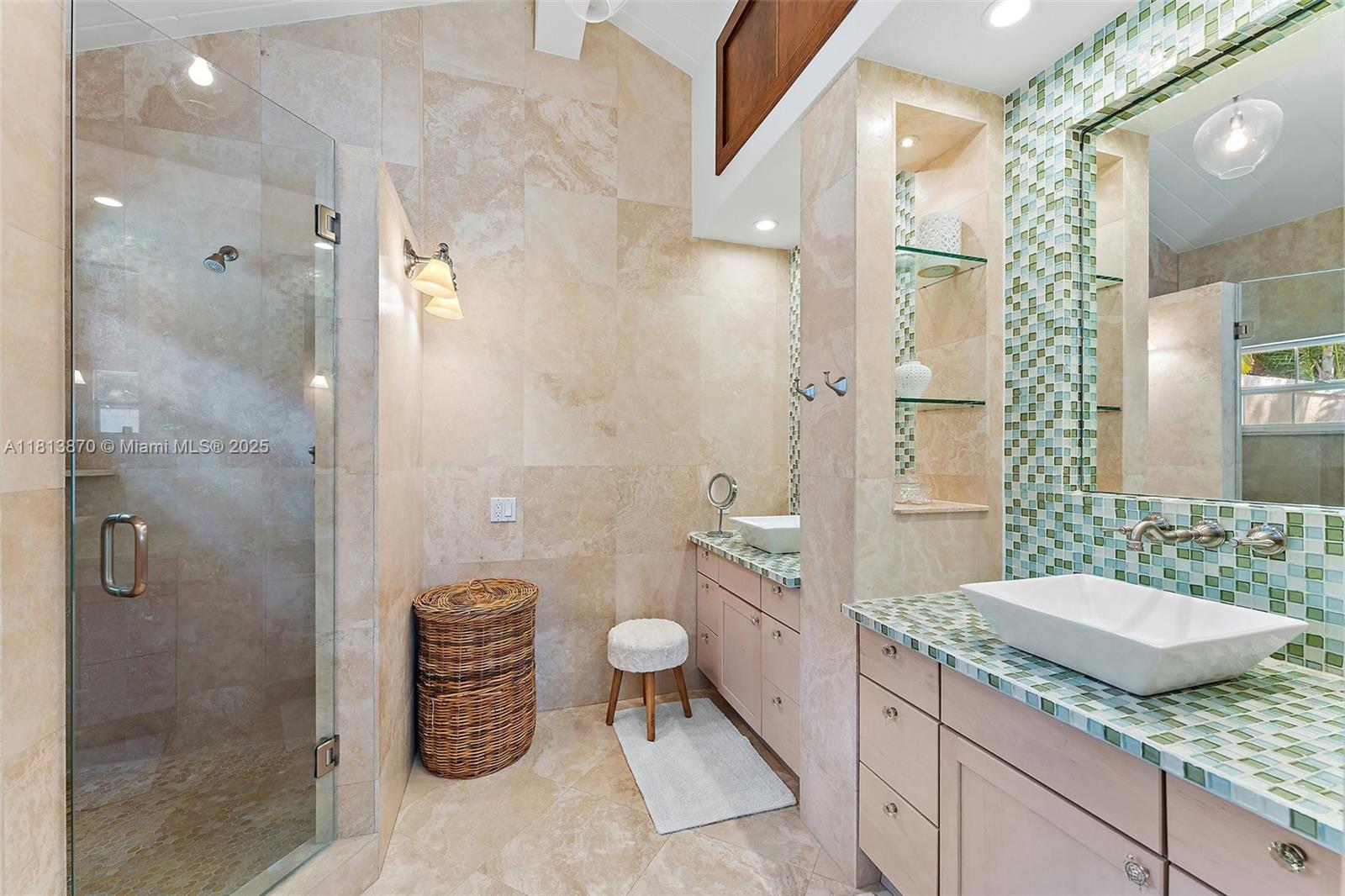OCEAN WALK PLACE PH III - Residential