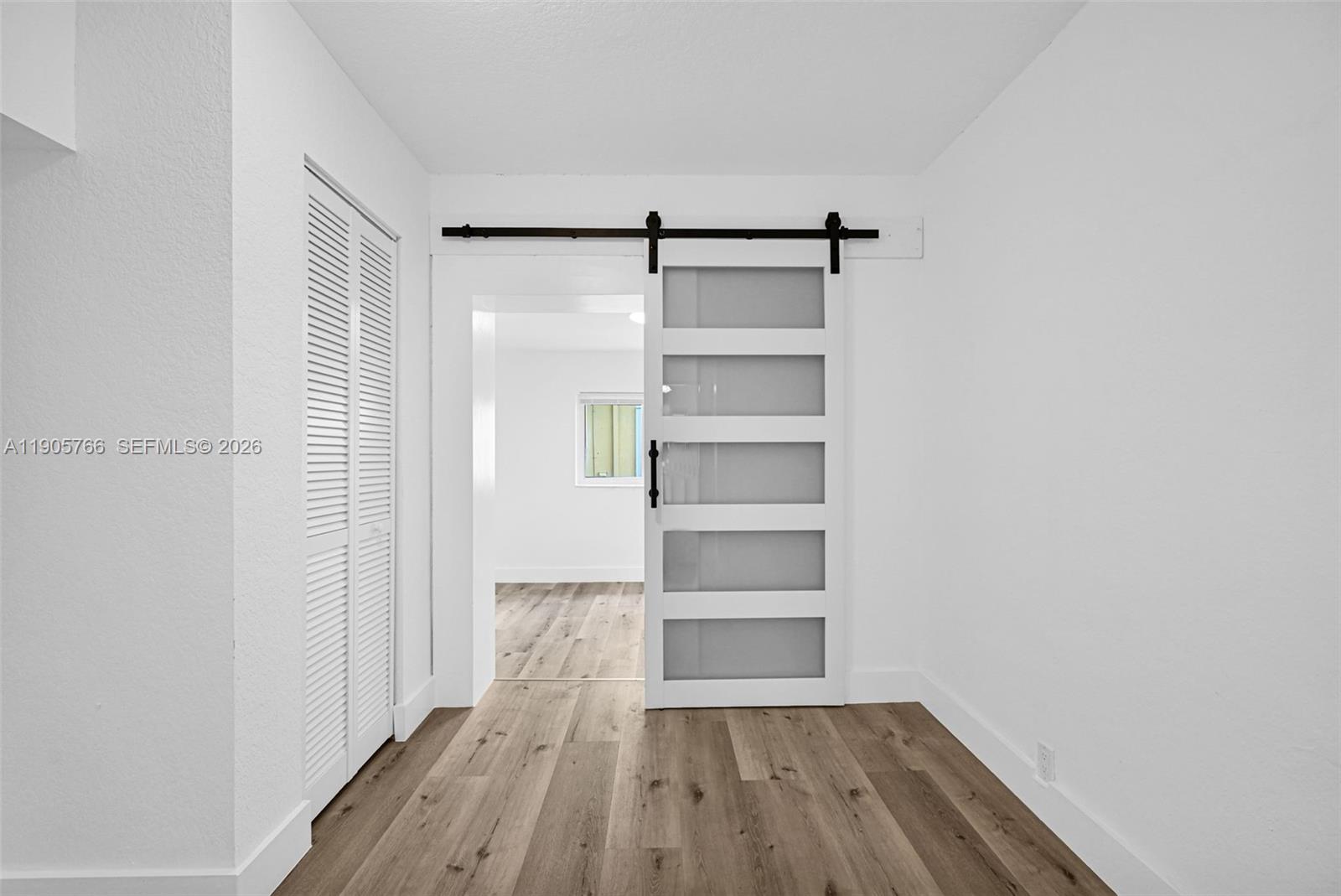 SUB OF PB 7-113 - Residential