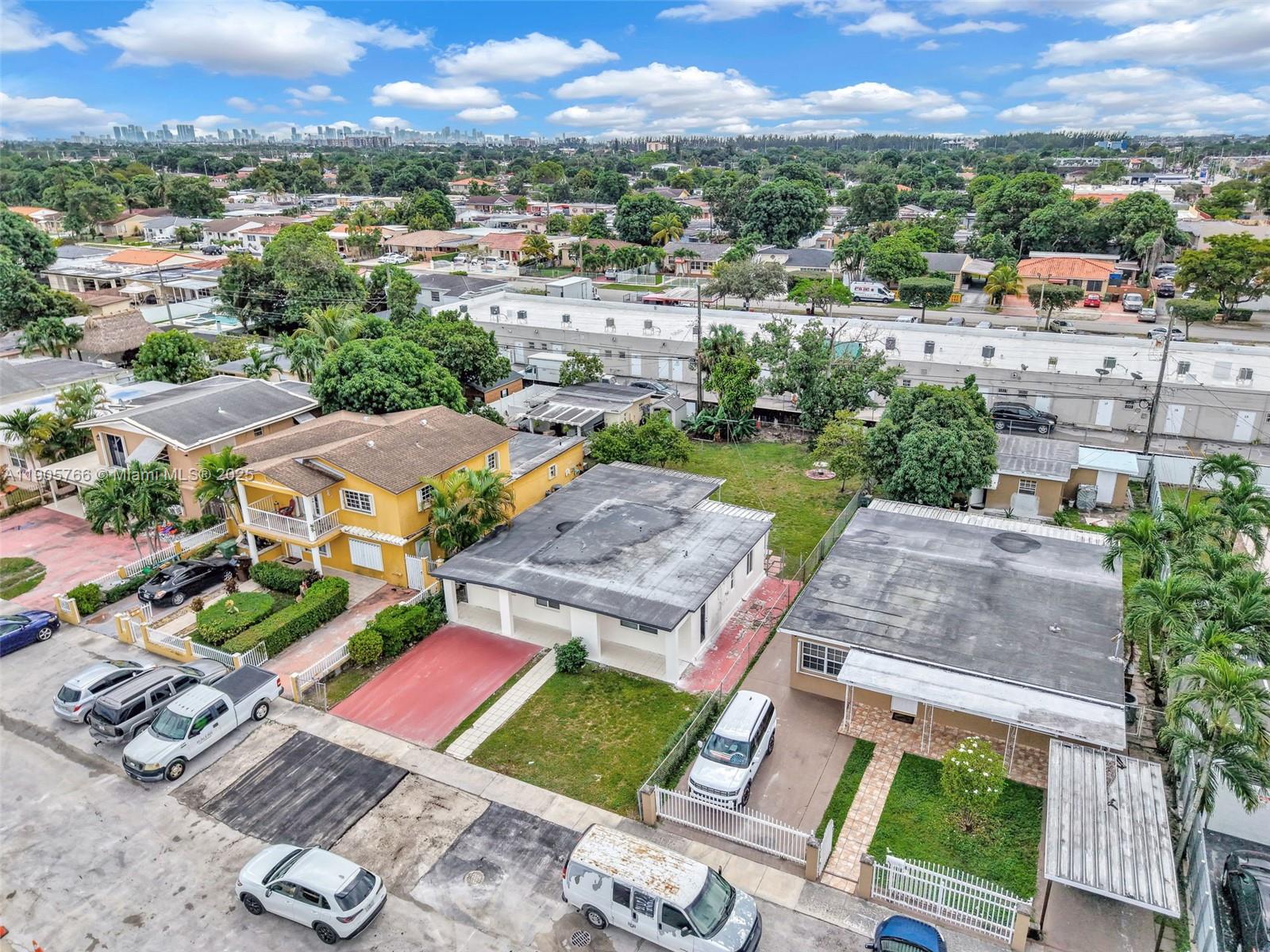 SUB OF PB 7-113 - Residential