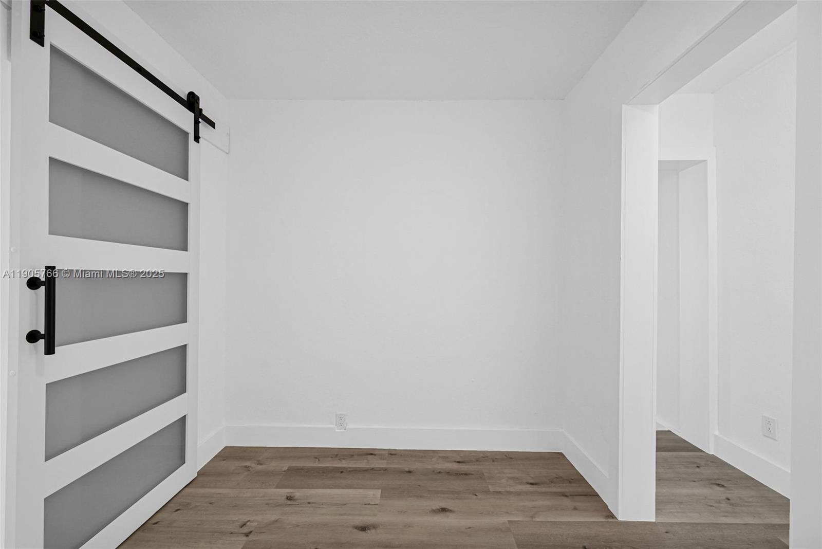 SUB OF PB 7-113 - Residential