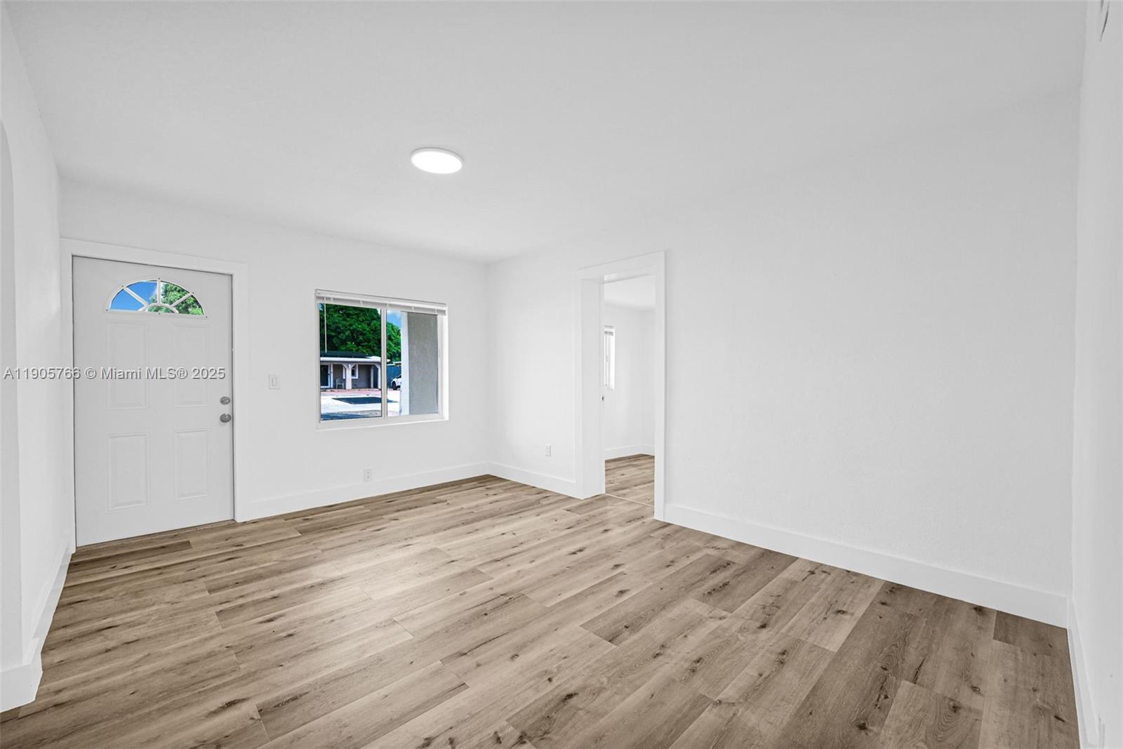 SUB OF PB 7-113 - Residential