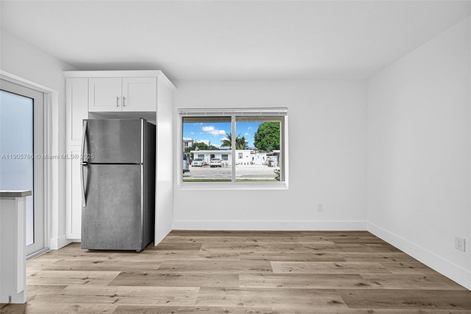 SUB OF PB 7-113 - Residential