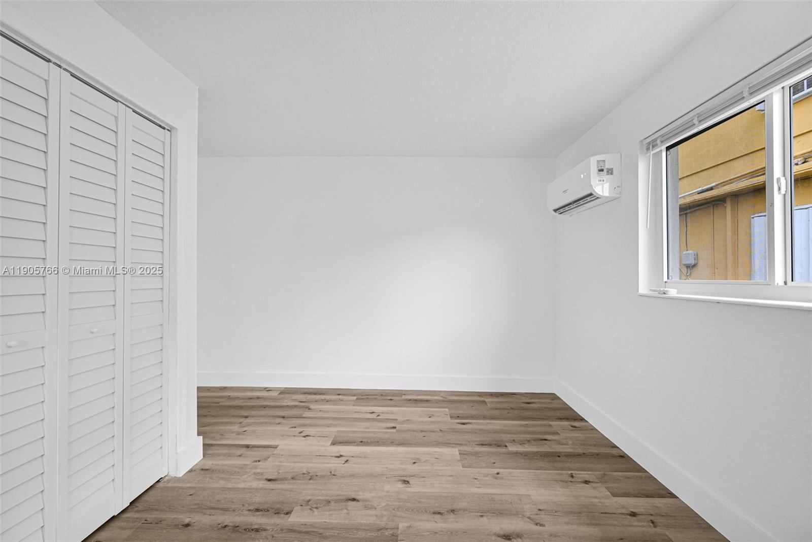 SUB OF PB 7-113 - Residential