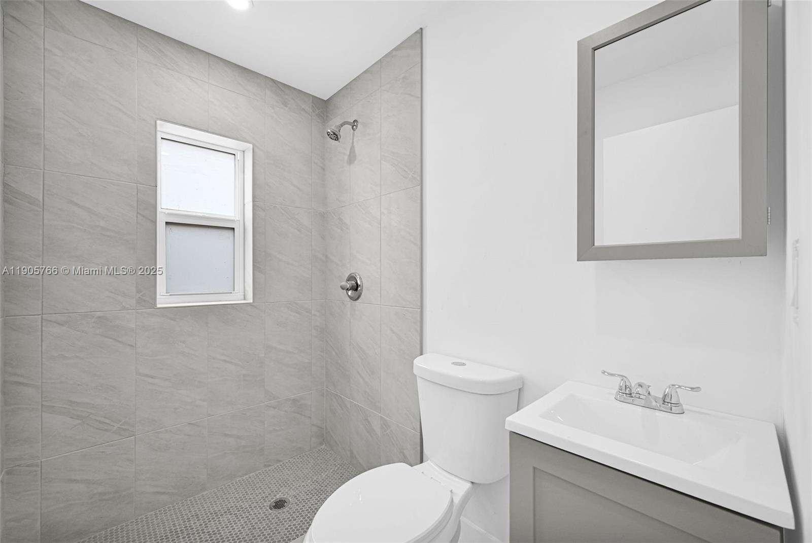 SUB OF PB 7-113 - Residential