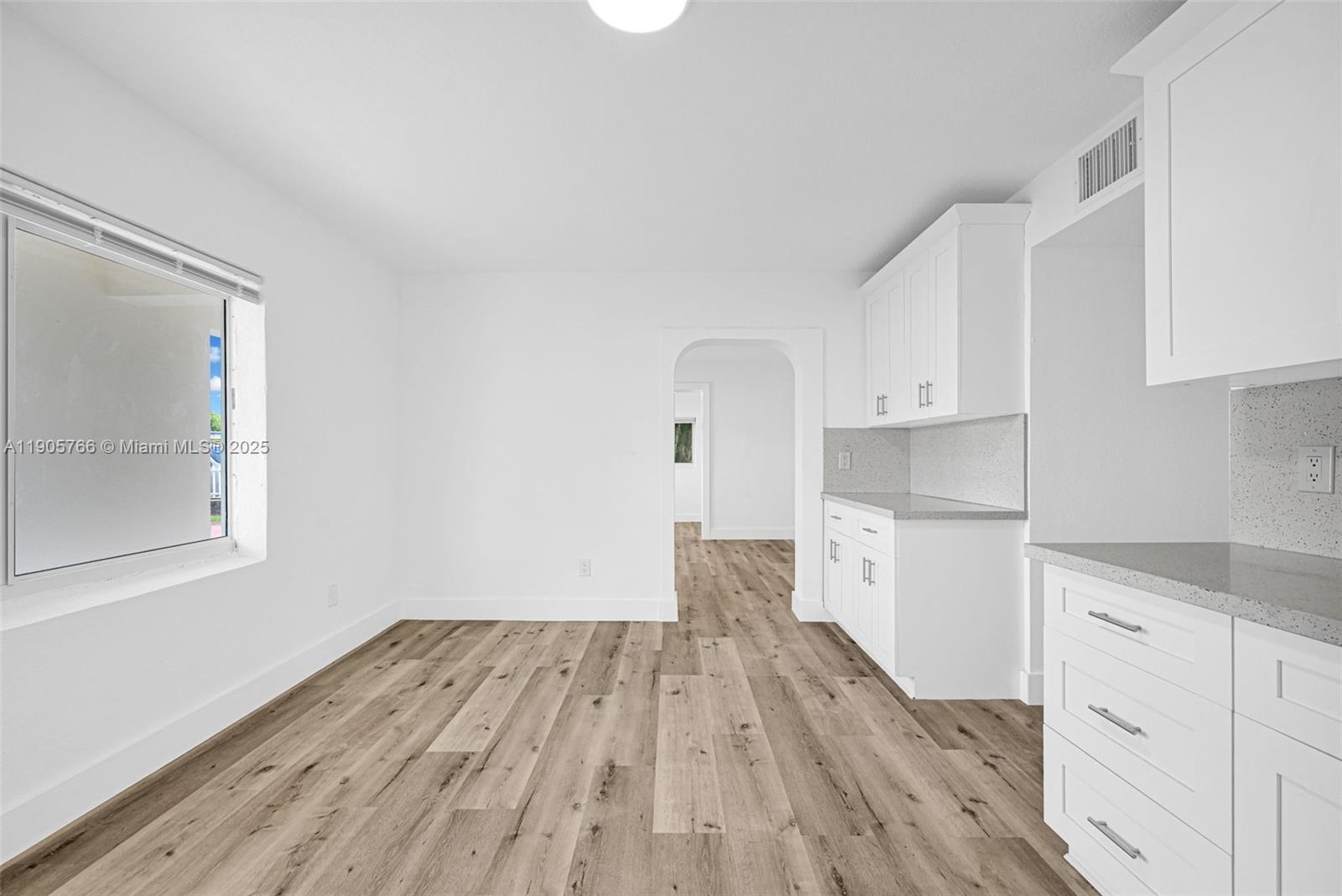 SUB OF PB 7-113 - Residential