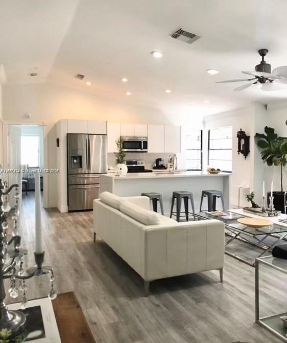 SANDALFOOT COVE SEC 12 - Residential