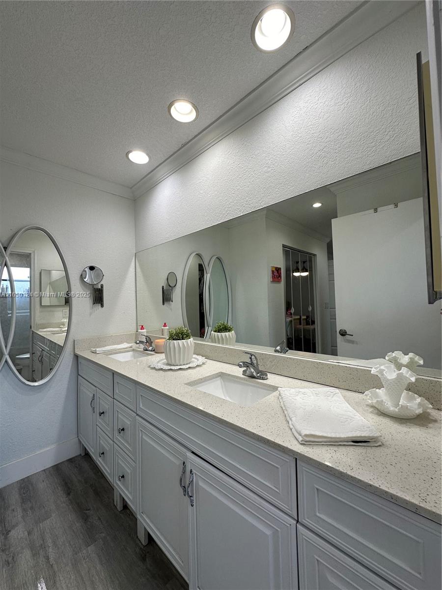 SANDALFOOT COVE SEC 12 - Residential