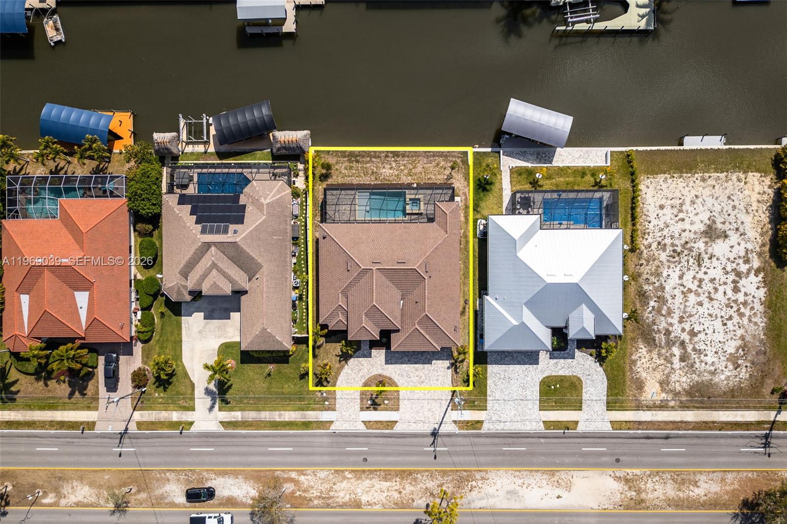 CAPE CORAL - Residential