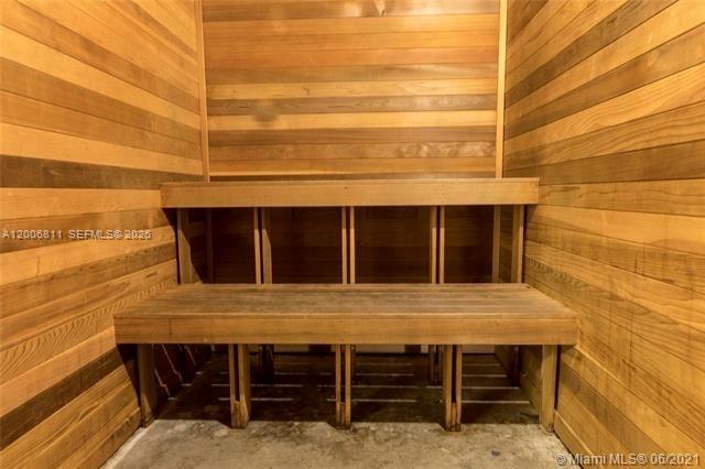 EDGEWATER LOFTS CONDO - Residential