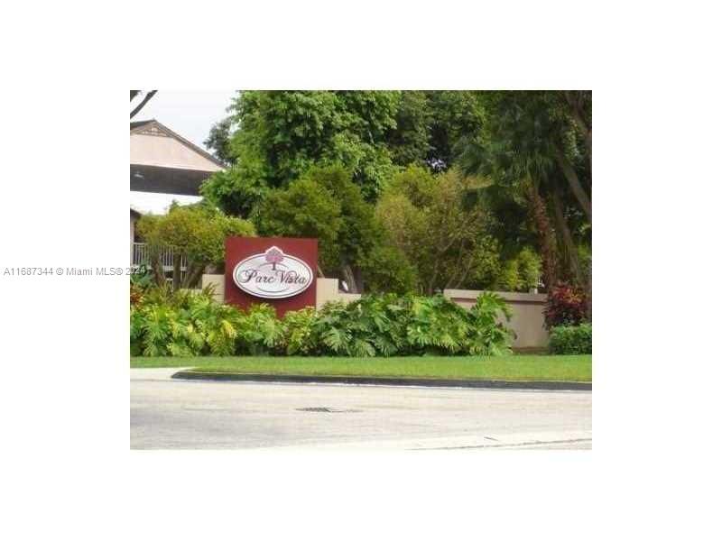 Great neighborhood, shopping center nearby, grade A schools in the area. Beautiful gated community w/ 2 pools, tennis courts, volleyball court, gym, wood laminate floors in the bedrooms, tile throughout the house. Open living room and dining room area.
