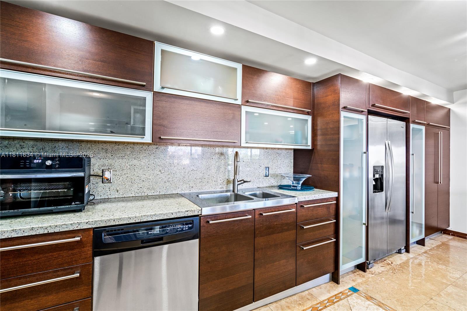 CRICKET CLUB CONDO - Residential Lease