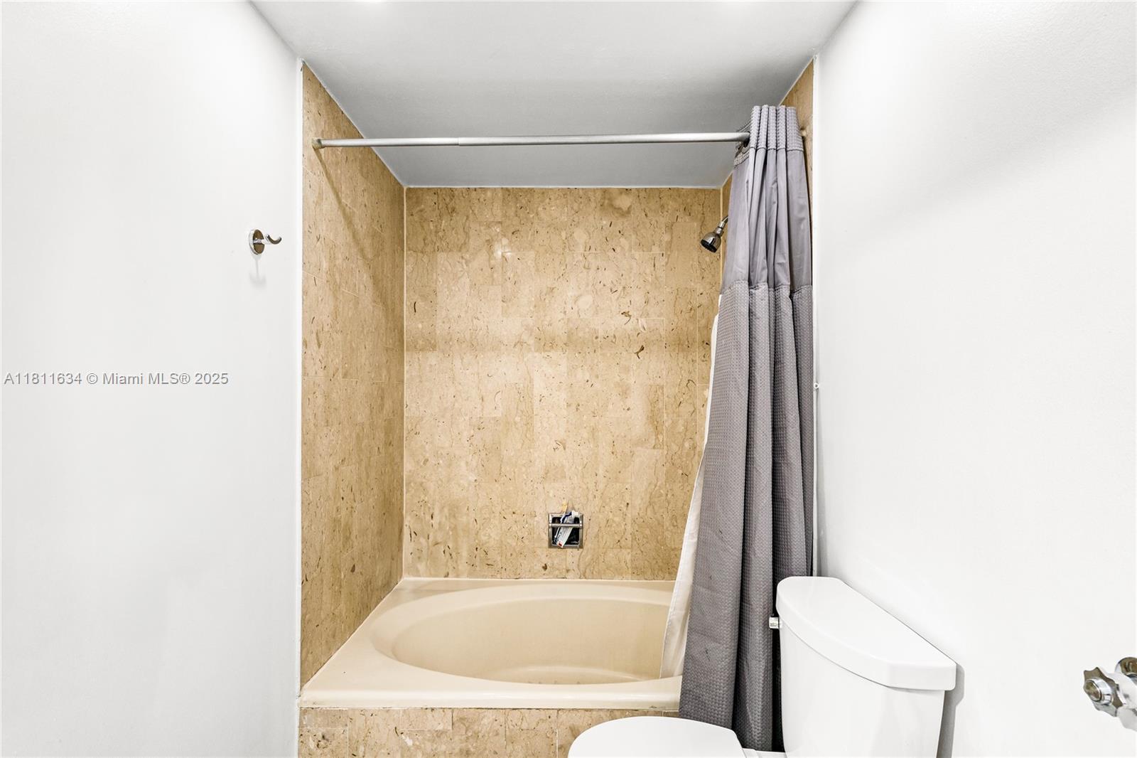 CRICKET CLUB CONDO - Residential Lease