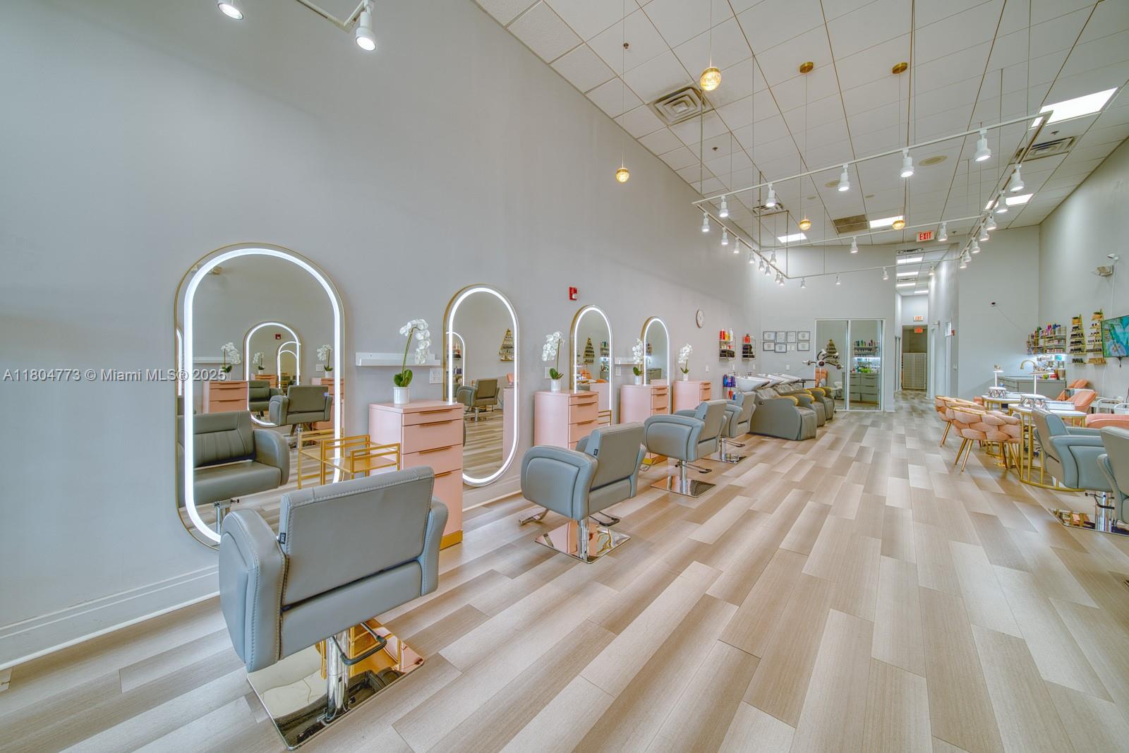 Full Service Beauty Salon For Sale In Hallandale Beach