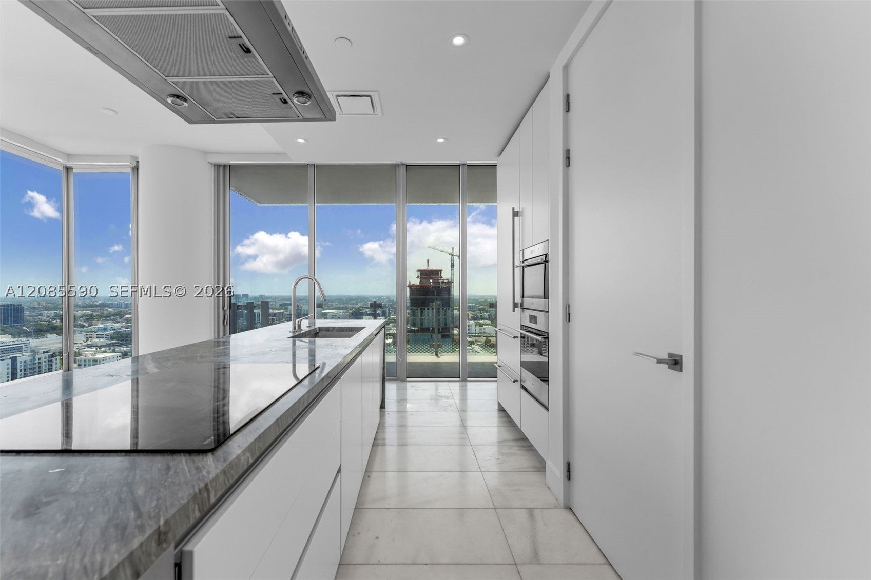 700 NE 26th Ter 2905
