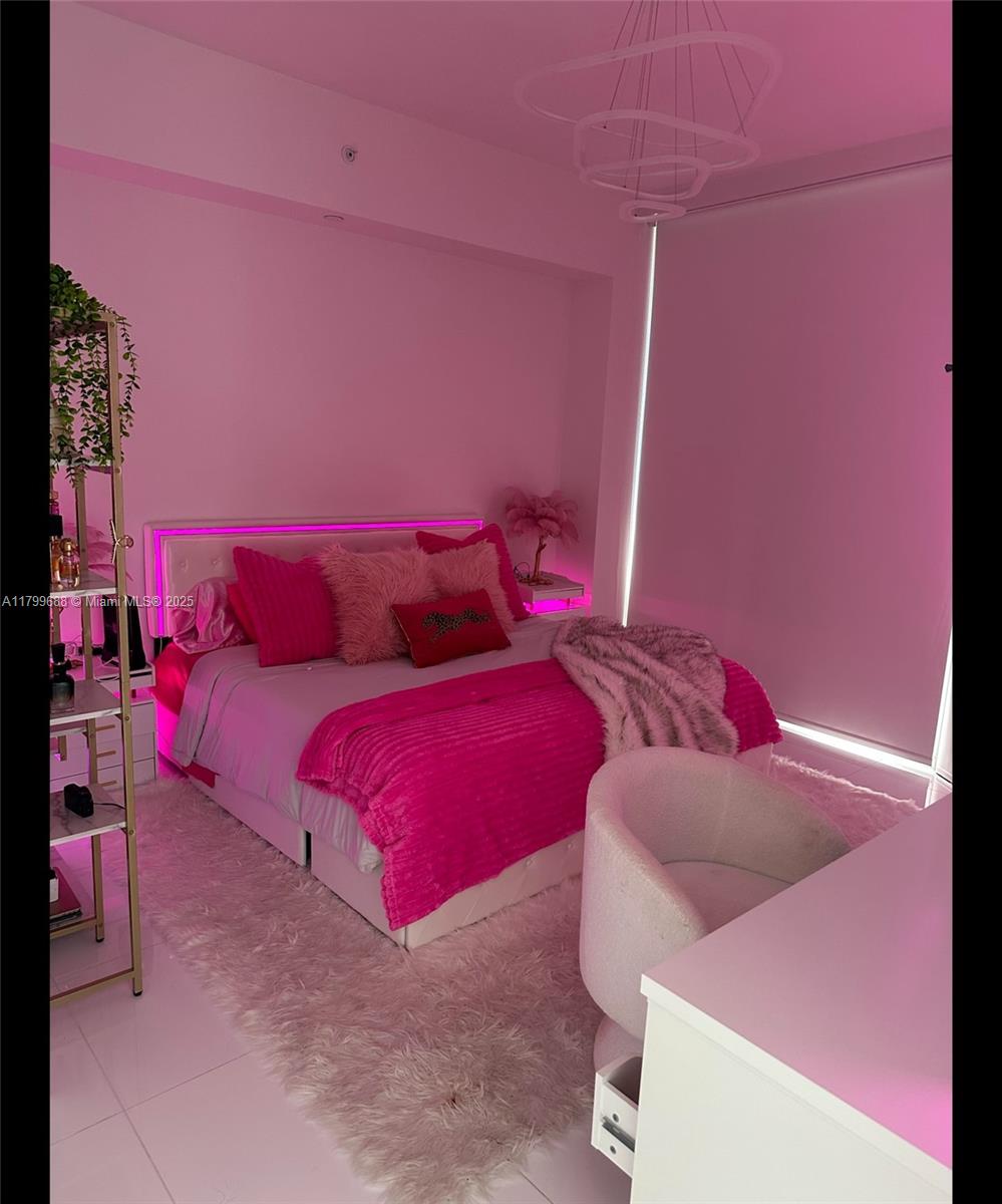 Paramount Miami World Cent - Residential