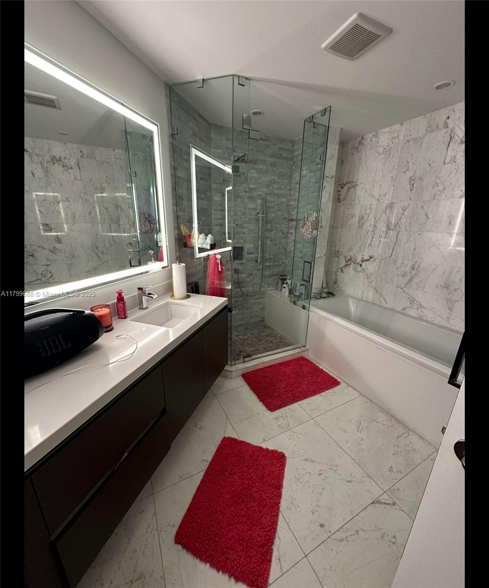 Paramount Miami World Cent - Residential